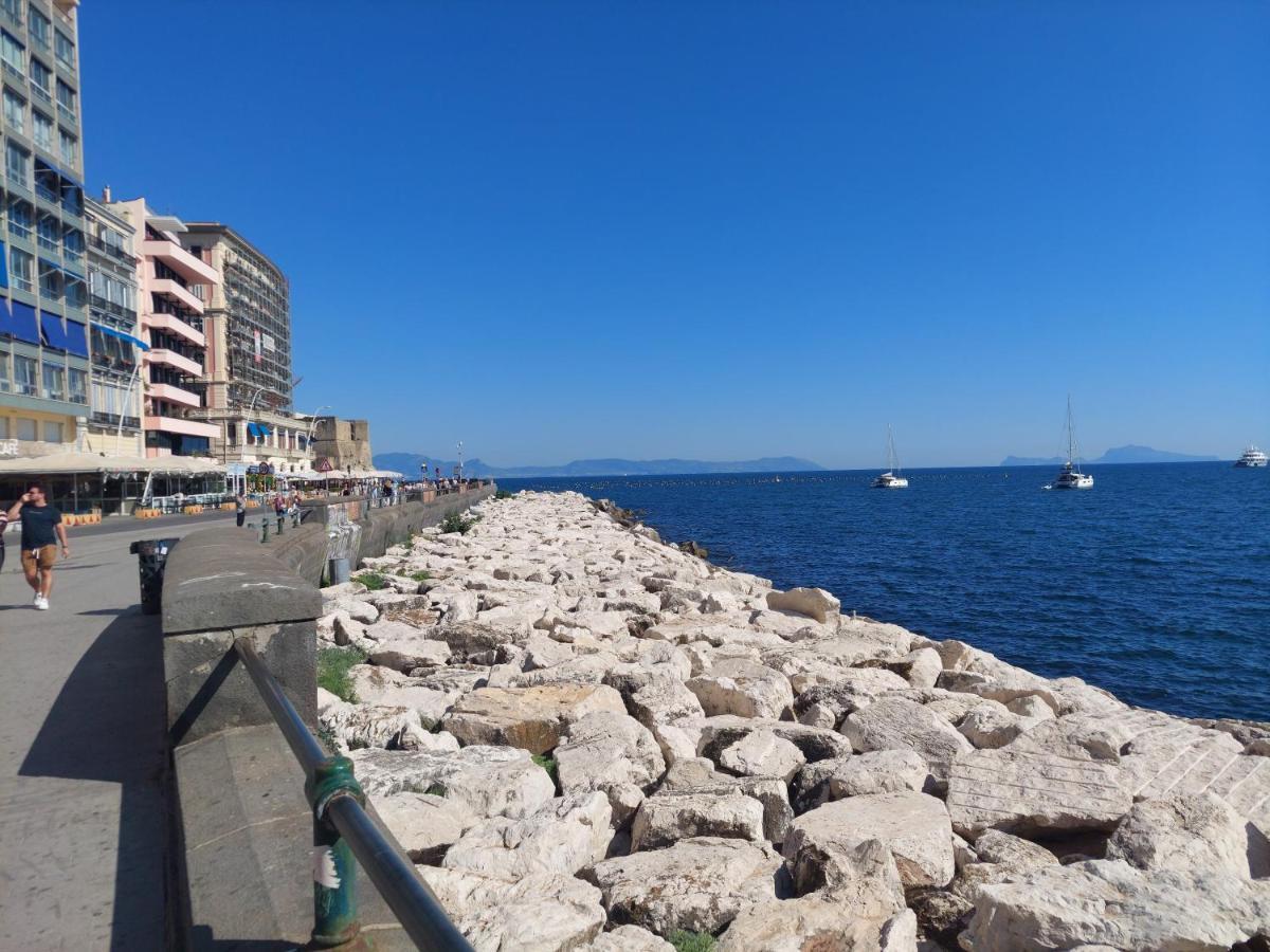 The Heart Of Naples - Neapolitana Apartment Exterior foto